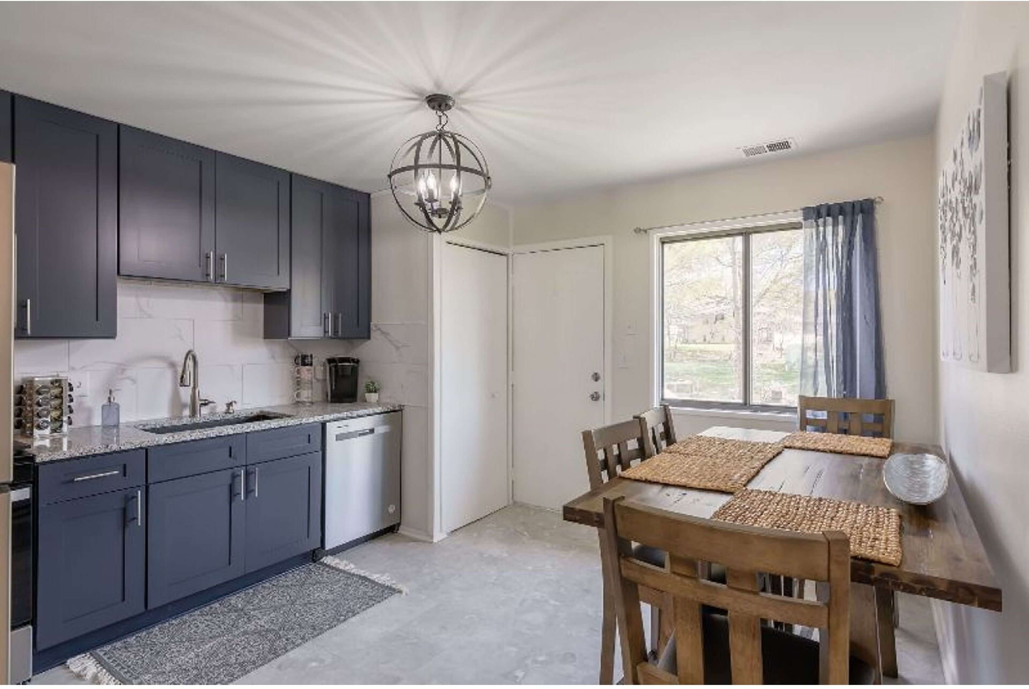 5601 N Northwood - Unit 4 - 4